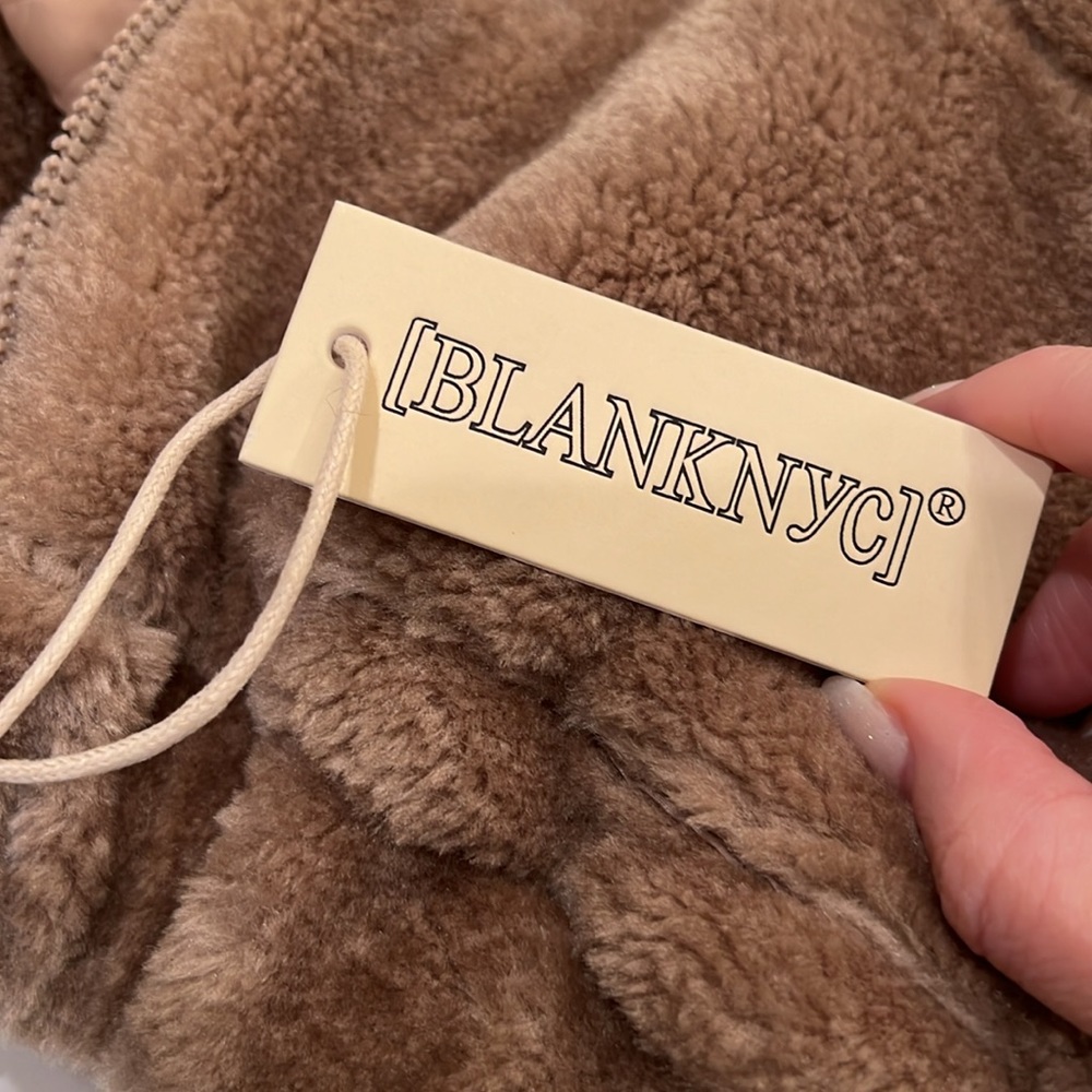 NWT Blank NYC Bicoastal Faux Fur Jacket Size LARGE Beige - Picture 15 of 16